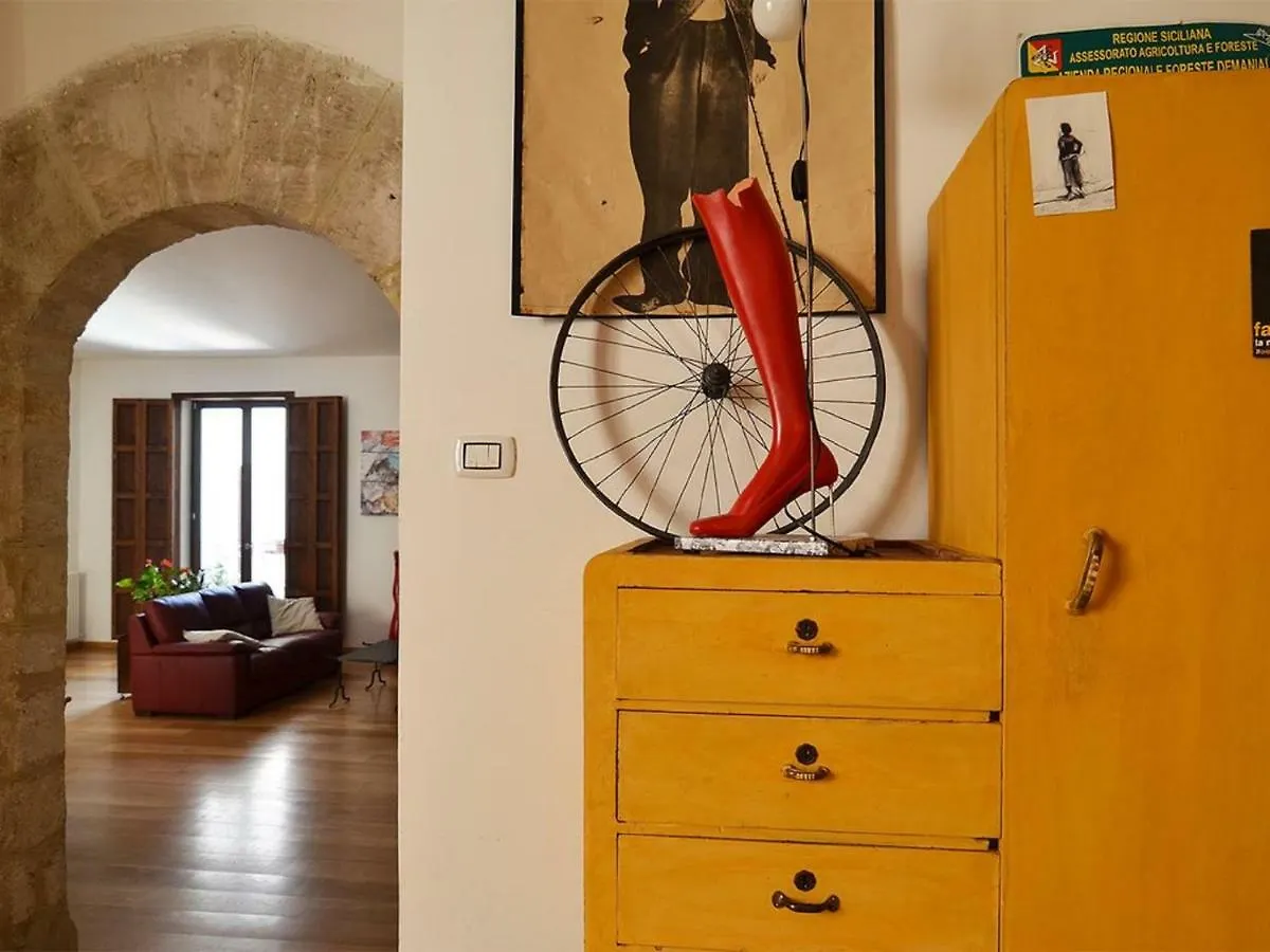 Luxury Vucciria Loft Apartment Palermo